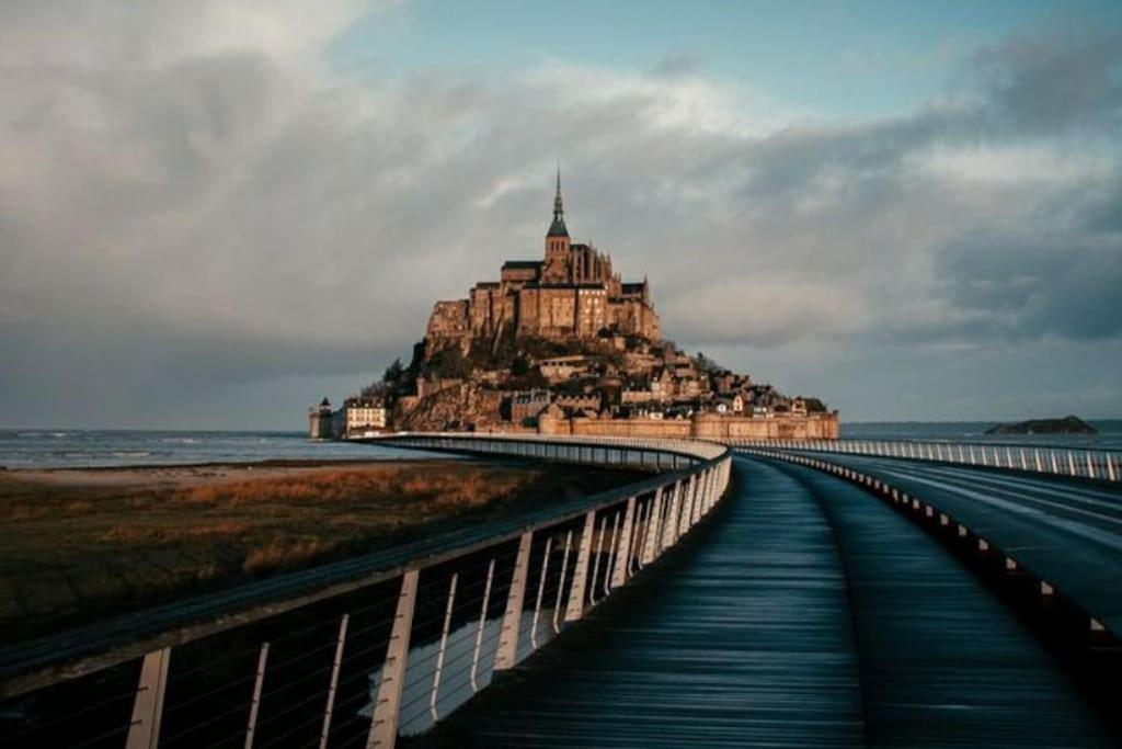 La Vallee Appartement Proche Du Mont Saint Michel Roz-sur-Couesnon Exterior photo
